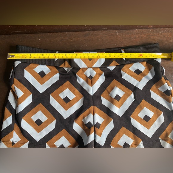 Diane Von Furstenberg Archive Diamond Printed Jogette Shorts - Picture 8 of 10